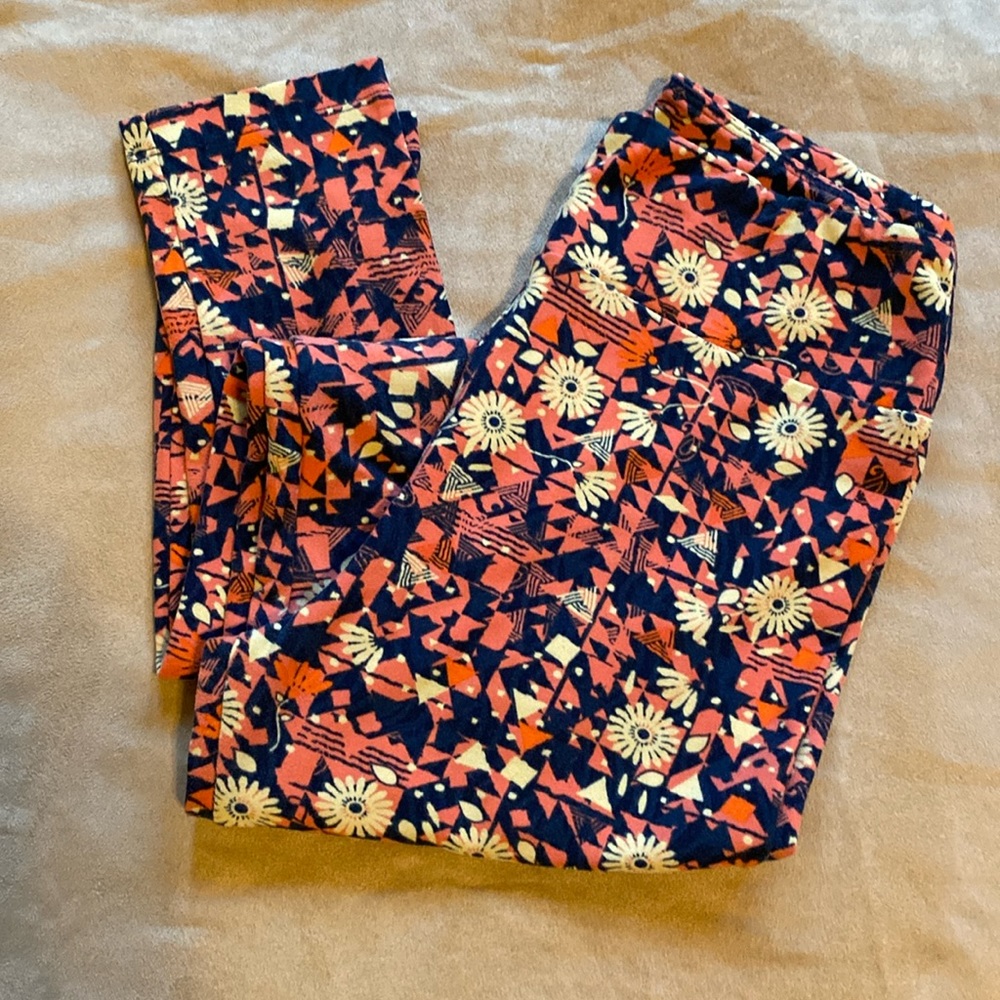 Butter soft LuLaRoe leggings! One size.